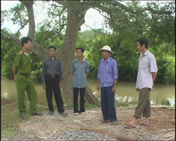 Công an huyện Tân Lạc vận động nhân dân phòng chống ma tuý